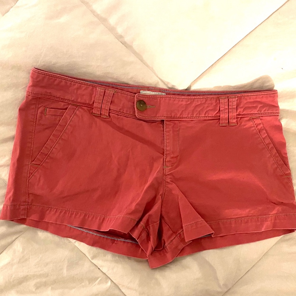 VINTAGE khaki shorts